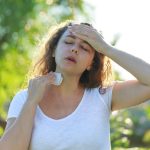 Летняя аллергия на пыльцу усиливает насморк и слезотечение