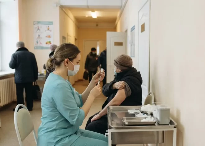 Кому осенью стоит обсудить вакцинацию против гриппа с врачом?