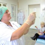 Осенью в России планируют привить от гриппа до 60% населения